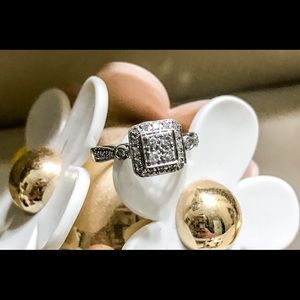 0.5 Carat, 10k White Gold Diamond Ring